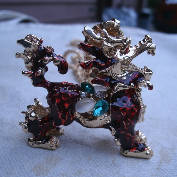 Oriental Kirin Unicorn Pendant Necklace - Picture 6 of 8